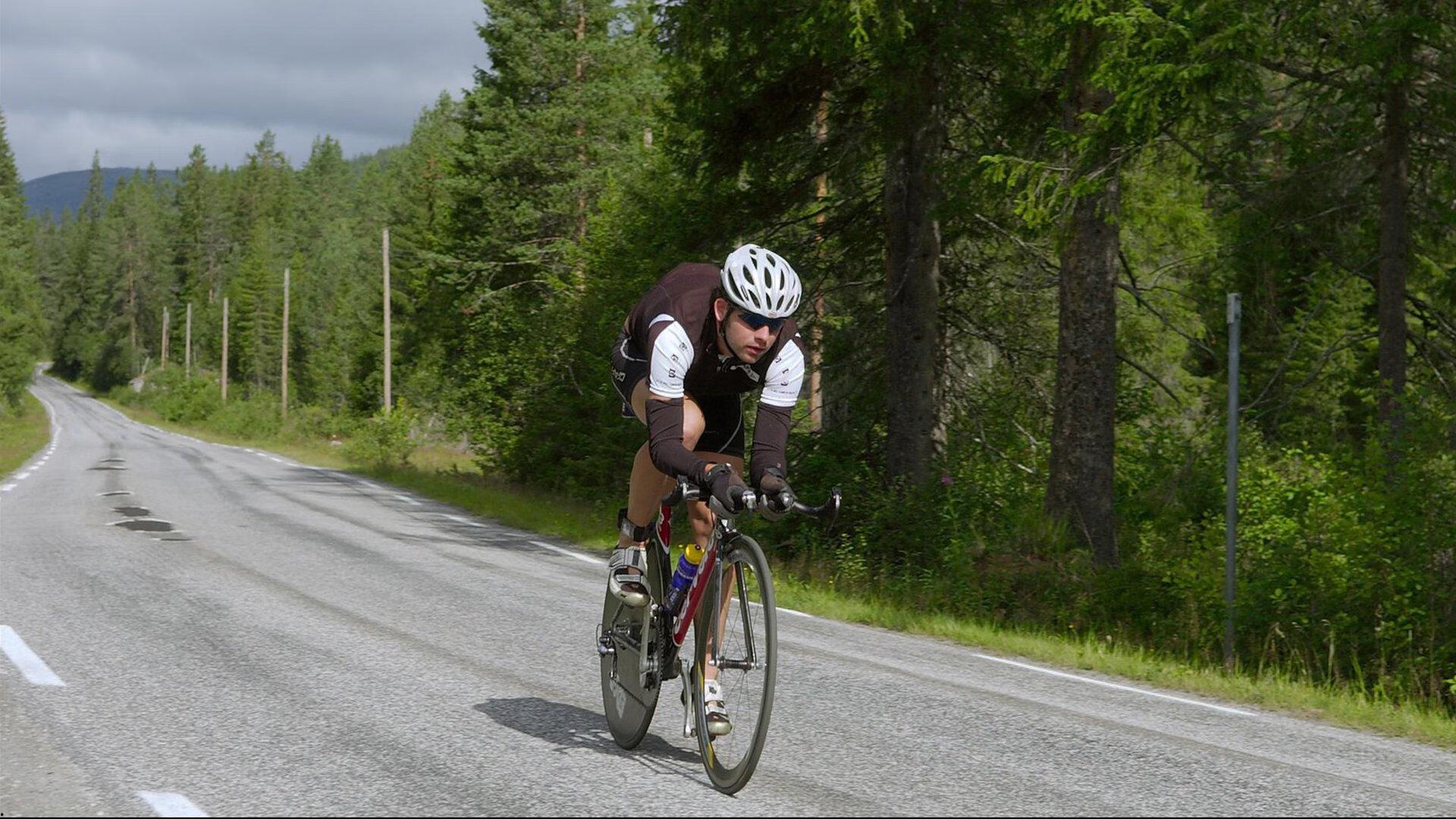 费德勒宣布退役 网坛传奇挥别24年职业生涯