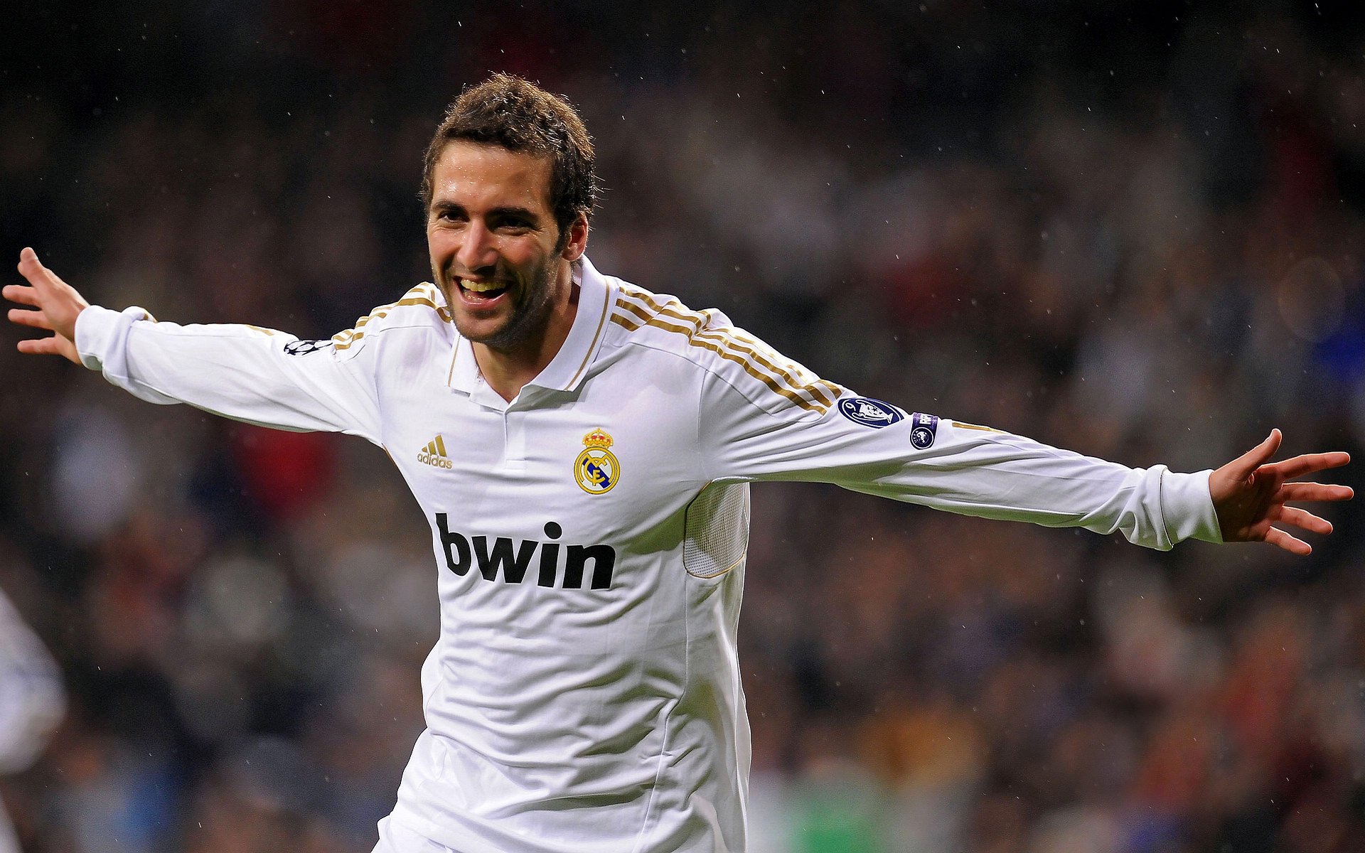 天才新星上演帽子戏法<a href=